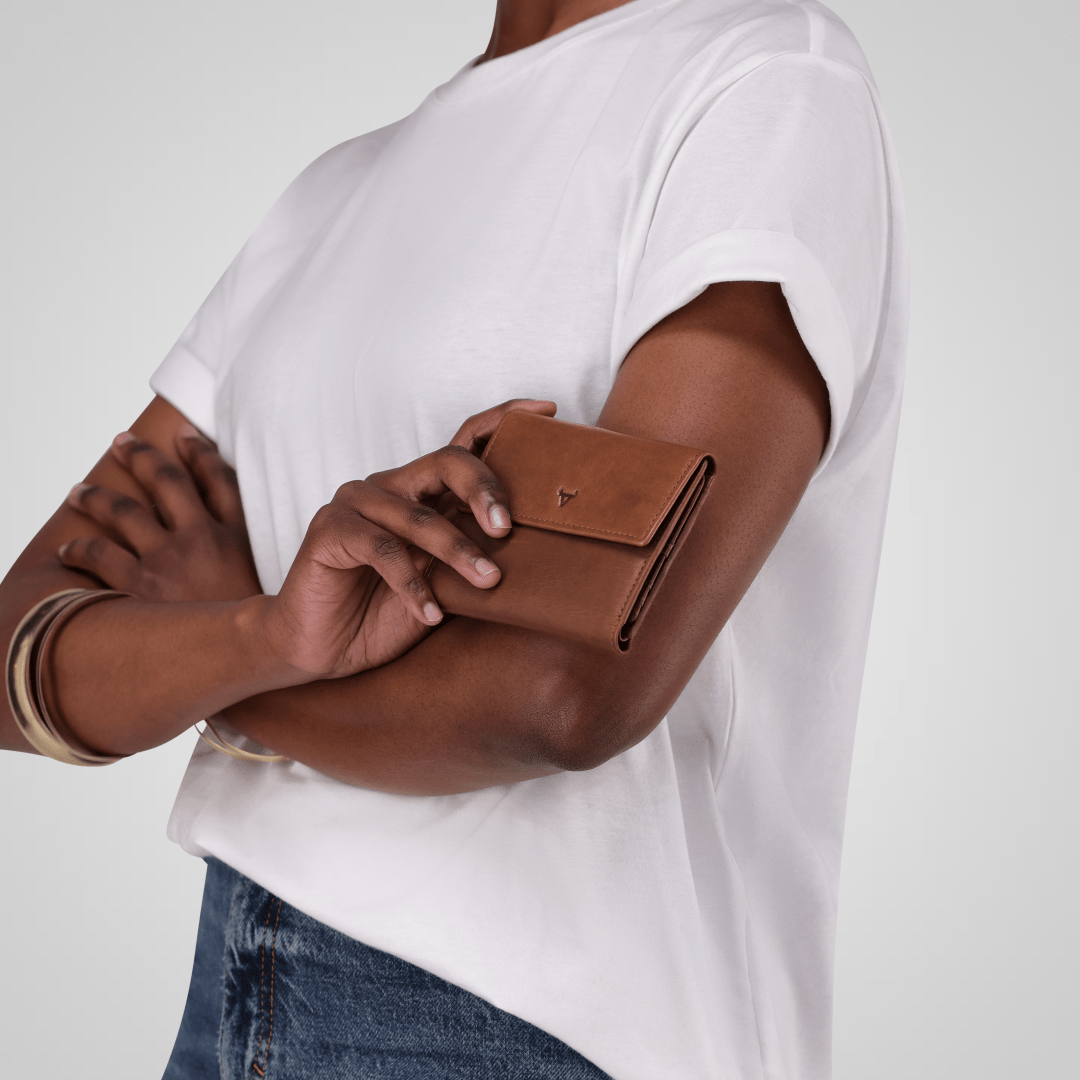 Jamie Compact Purse - Brando Leather