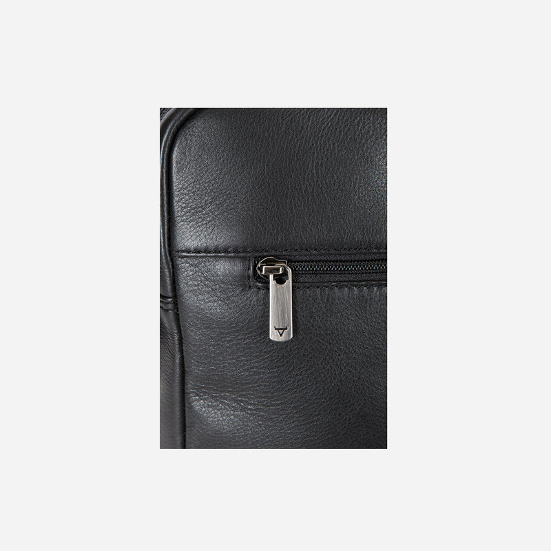 15" Double Gusset Leather Laptop Bag, Black
